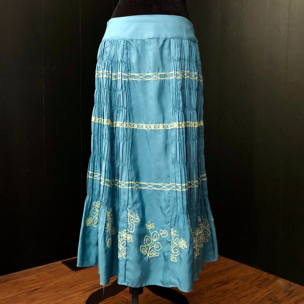 Vintage Silk Embroidered Skirt Blue Size 10